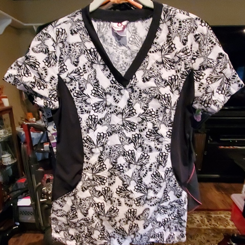Scrub top